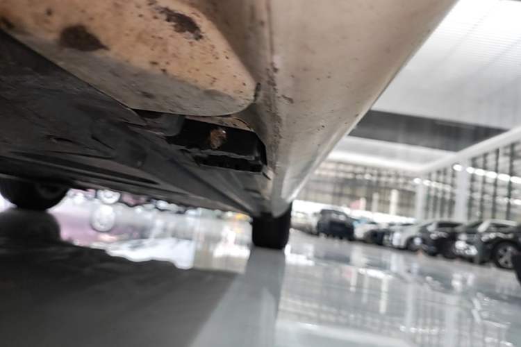 Used Mercedes-Benz C-Class 2016 C 180 L Left Side Sill