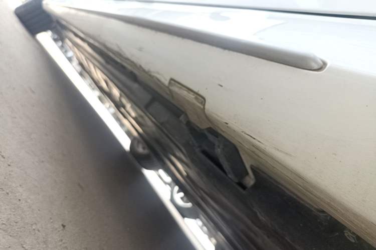 Used Mercedes-Benz C-Class 2016 C 200 L Sport Edition Left Side Sill