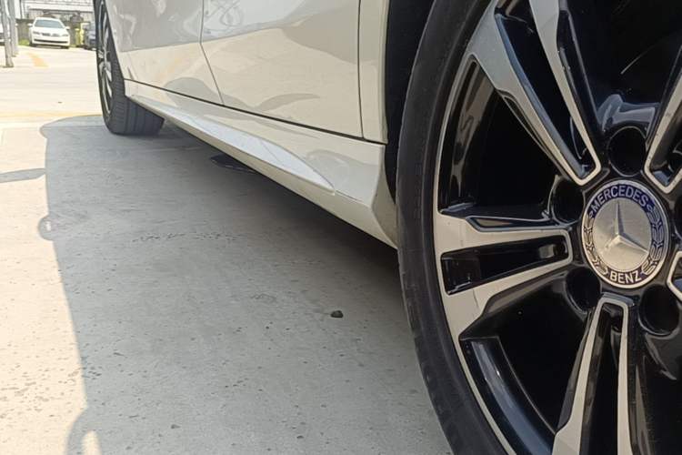 Used Mercedes-Benz C-Class 2016 C 200 Sport Edition Left Side Sill