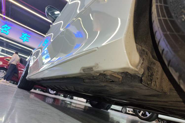 Used Mercedes-Benz C-Class 2016 C 200 Coupe Left Side Sill