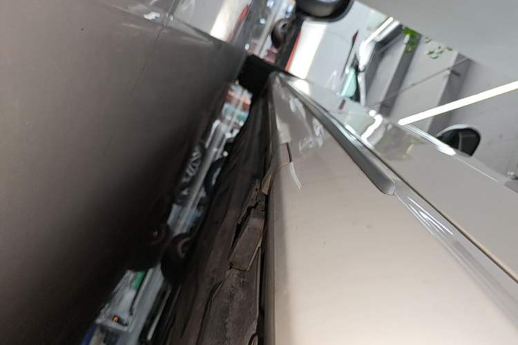 Used Mercedes-Benz C-Class 2016 C 200 L Sport Edition Left Side Sill