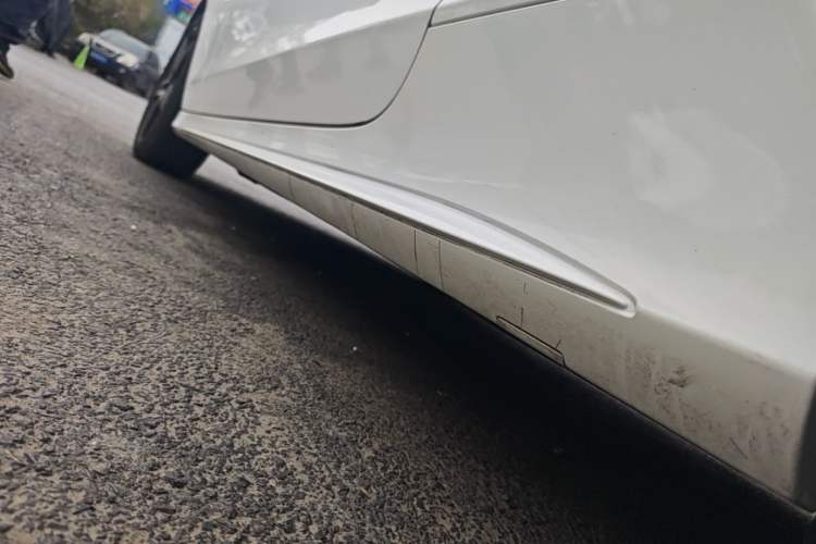 Used Mercedes-Benz C-Class 2016 C 200 Coupe Left Side Sill