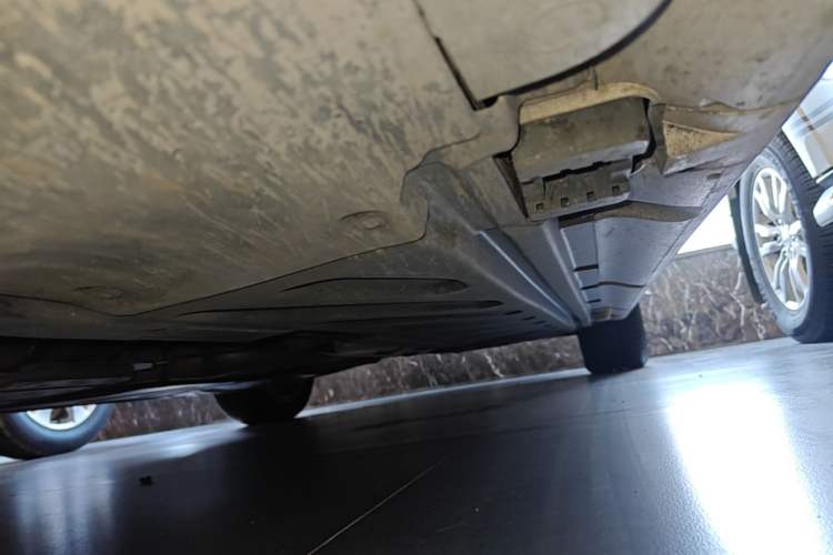 Used Mercedes-Benz C-Class 2016 C 180 Estate Left Side Sill