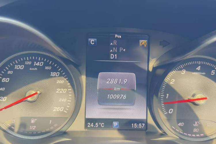 Used Mercedes-Benz C-Class 2016 C 180 L Odometer Close Up