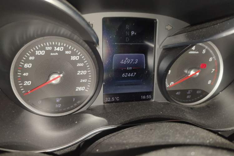Used Mercedes-Benz C-Class 2016 C 200 Sport Edition Odometer Close Up