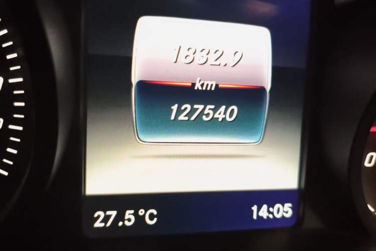 Used Mercedes-Benz C-Class 2016 C 200 Sport Edition Odometer Close Up