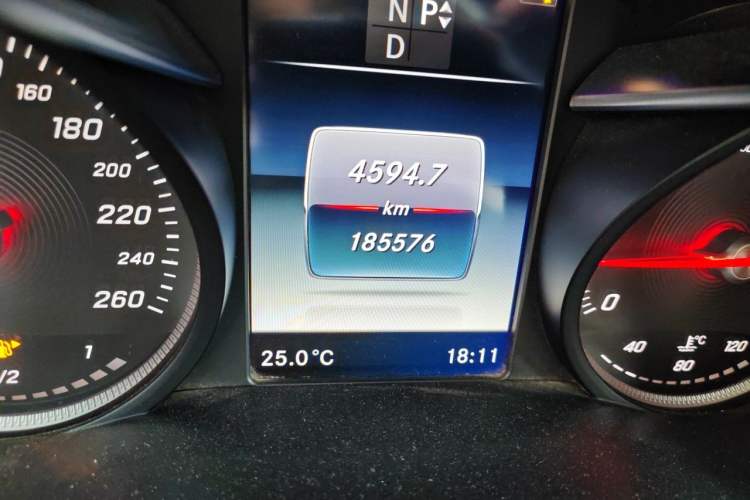 Used Mercedes-Benz C-Class 2016 C 200 Sport Edition Odometer Close Up