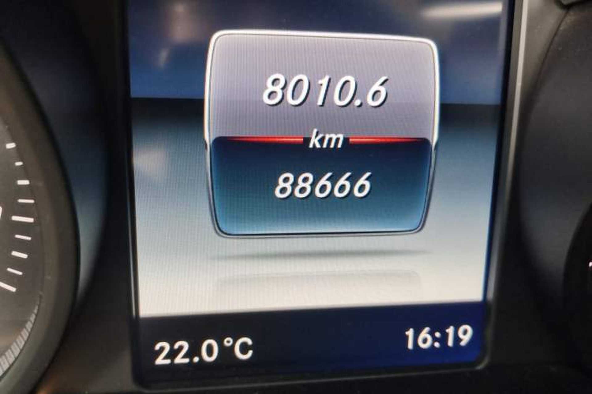Used Mercedes-Benz C-Class 2016 C 200 L Odometer Close Up