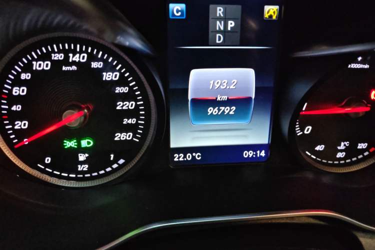 Used Mercedes-Benz C-Class 2016 C 200 4MATIC Coupe Odometer Close Up
