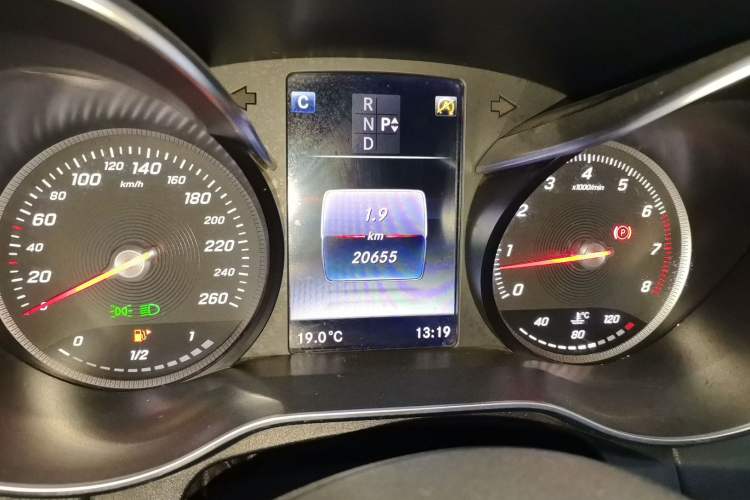 Used Mercedes-Benz C-Class 2016 C 200 Sport Edition Odometer Close Up