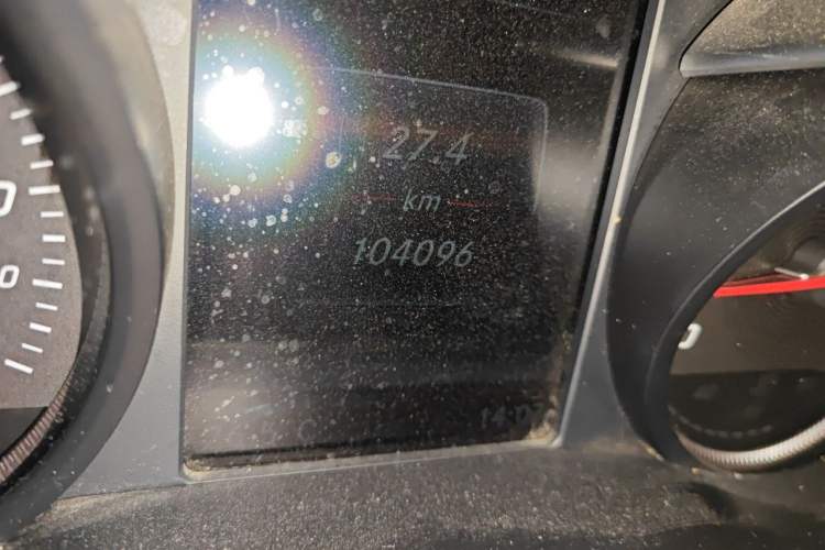 Used Mercedes-Benz C-Class 2016 C 200 Sport Edition Odometer Close Up
