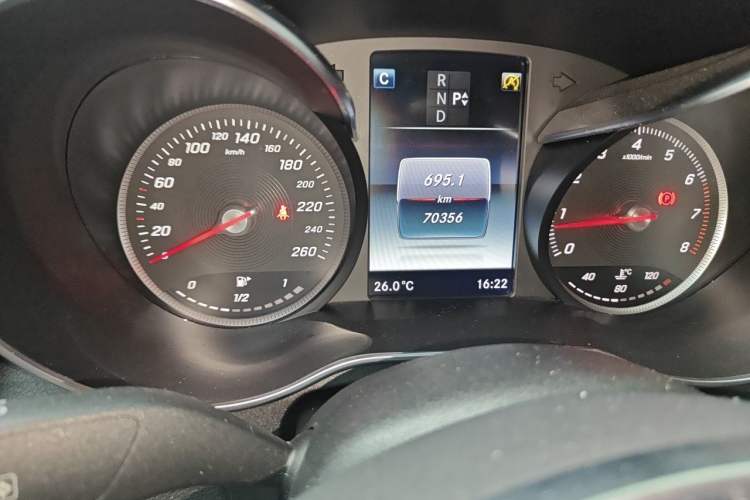 Used Mercedes-Benz C-Class 2016 C 200 Sport Edition Odometer Close Up