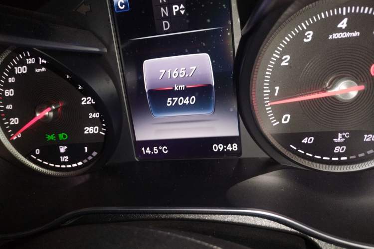 Used Mercedes-Benz C-Class 2016 C 200 Sport Edition Odometer Close Up