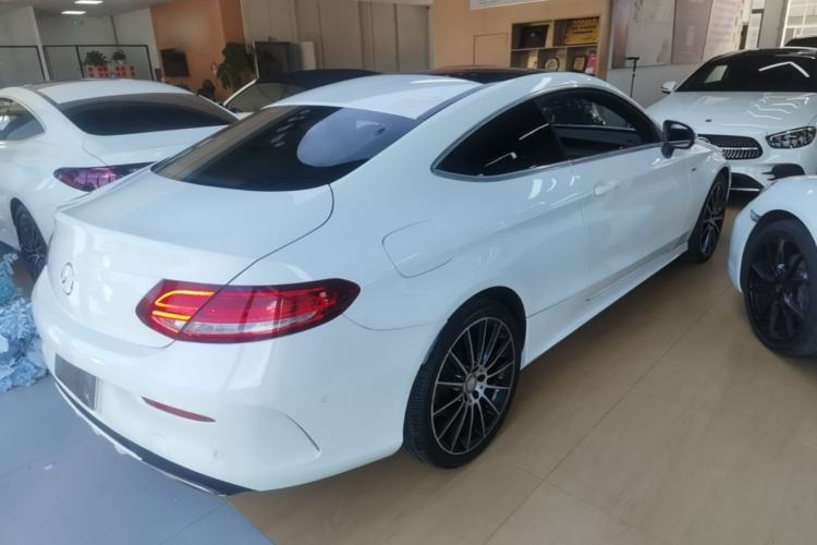 Used Mercedes-Benz C-Class 2016 C 300 Coupe Rear Right 45 Deg