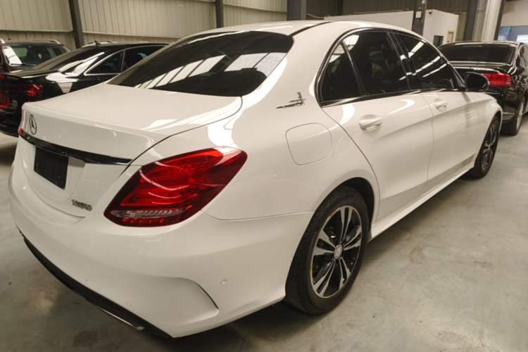 Used Mercedes-Benz C-Class 2016 C 200 Sport Edition Rear Right 45 Deg