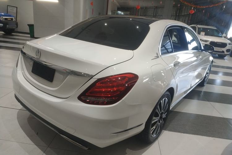 Used Mercedes-Benz C-Class 2016 C 200 L Rear Right 45 Deg