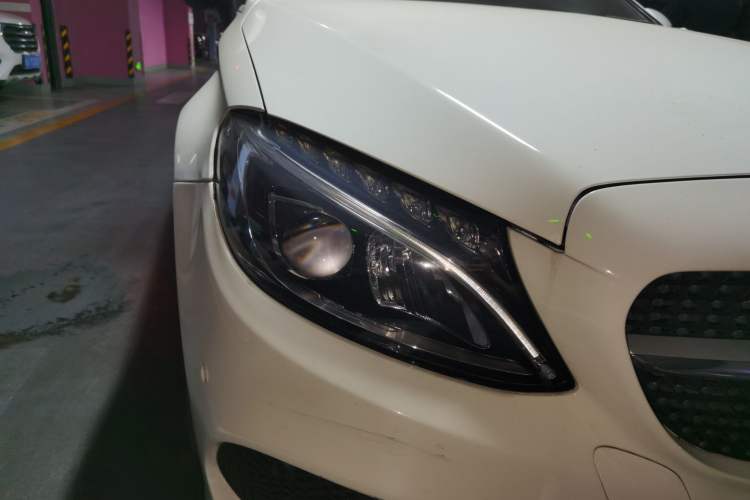 Used Mercedes-Benz C-Class 2016 C 200 4MATIC Coupe Right Front Headlight