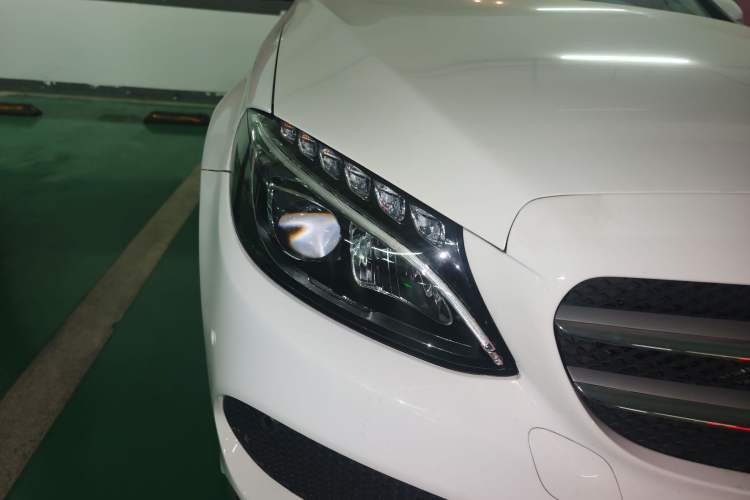 Used Mercedes-Benz C-Class 2016 C 200 L Sport Edition Right Front Headlight