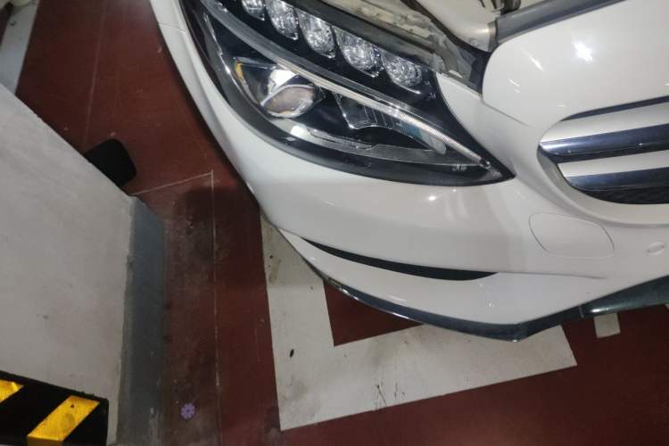 Used Mercedes-Benz C-Class 2016 C 200 L Sport Edition Right Front Headlight