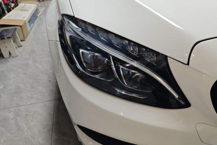 Used Mercedes-Benz C-Class 2016 C 200 4MATIC Coupe Right Front Headlight
