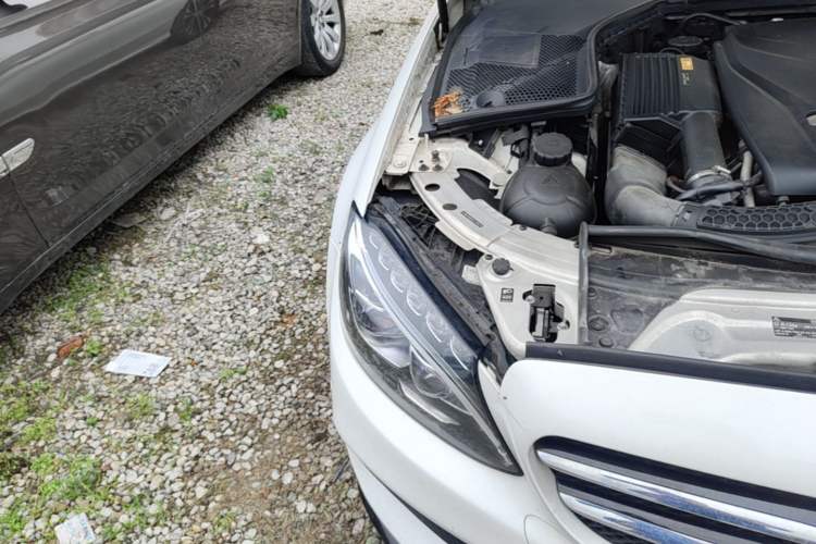 Used Mercedes-Benz C-Class 2016 C 200 Sport Edition 4MATIC Right Front Headlight