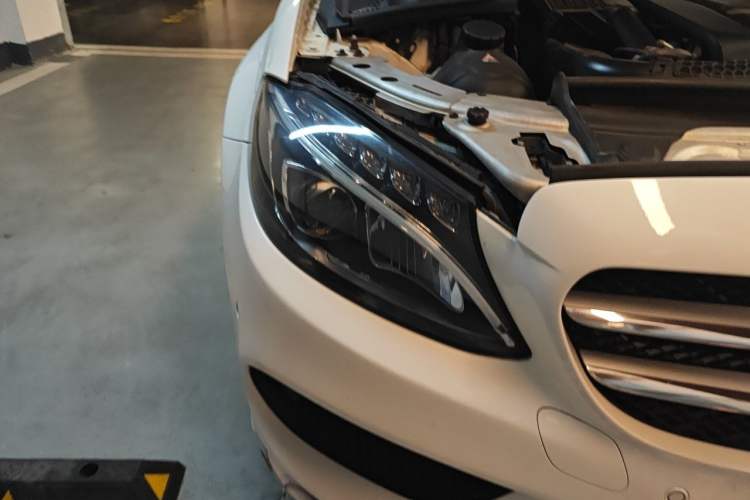 Used Mercedes-Benz C-Class 2016 C 200 L Sport Edition Right Front Headlight