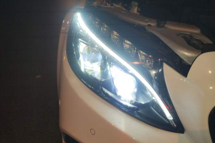 Used Mercedes-Benz C-Class 2016 C 200 Coupe Right Front Headlight