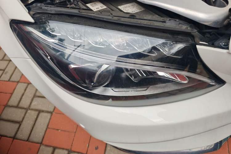 Used Mercedes-Benz C-Class 2016 C 200 L Sport Edition Right Front Headlight