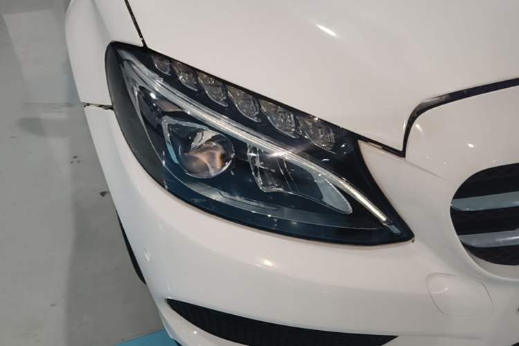 Used Mercedes-Benz C-Class 2016 C 200 Sport Edition Right Front Headlight