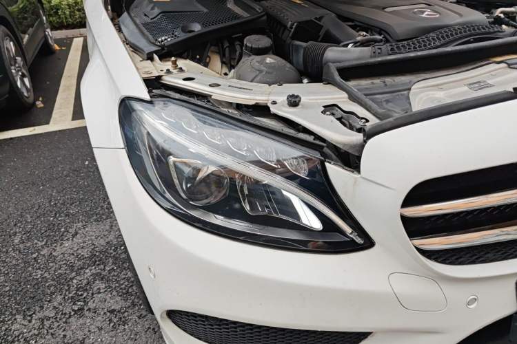 Used Mercedes-Benz C-Class 2016 C 200 Sport Edition Right Front Headlight