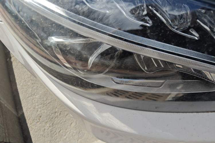 Used Mercedes-Benz C-Class 2016 C 180 L Sport Edition Right Front Headlight