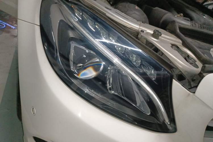 Used Mercedes-Benz C-Class 2016 C 200 L Sport Edition Right Front Headlight