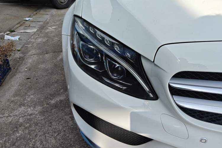 Used Mercedes-Benz C-Class 2016 C 200 L 4MATIC Sport Edition Right Front Headlight