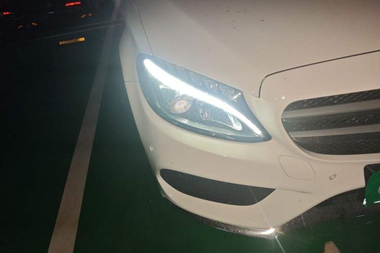 Used Mercedes-Benz C-Class 2016 C 180 L Sport Edition Right Front Headlight