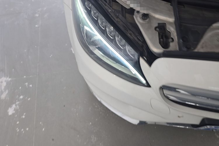 Used Mercedes-Benz C-Class 2016 C 200 L Sport Edition Right Front Headlight
