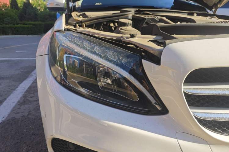 Used Mercedes-Benz C-Class 2016 C 200 L Sport Edition Right Front Headlight