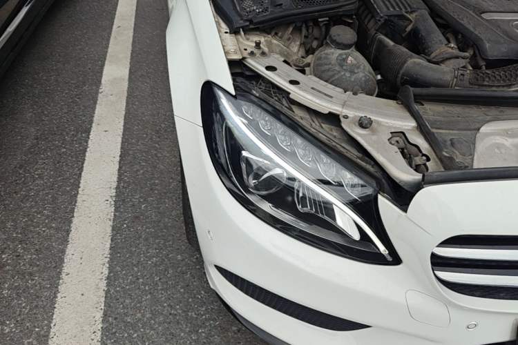 Used Mercedes-Benz C-Class 2016 C 200 Sport Edition Right Front Headlight