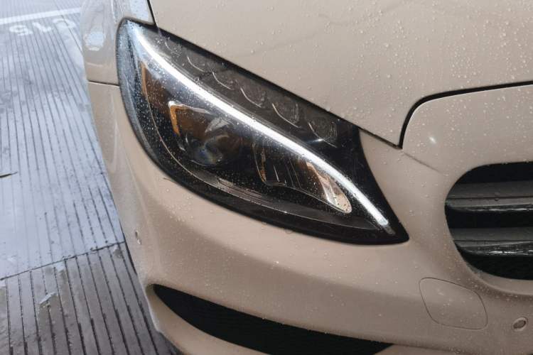 Used Mercedes-Benz C-Class 2016 C 200 L Sport Edition Right Front Headlight