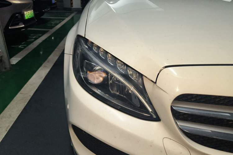 Used Mercedes-Benz C-Class 2016 C 200 L Sport Edition Right Front Headlight
