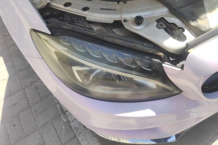 Used Mercedes-Benz C-Class 2016 C 180 L Sport Edition Right Front Headlight