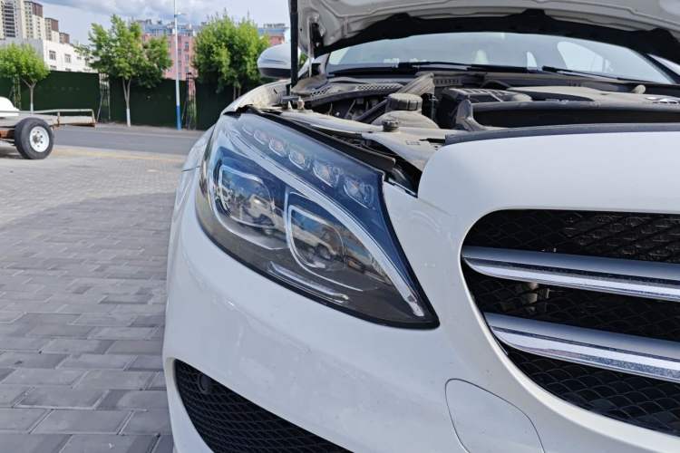 Used Mercedes-Benz C-Class 2016 C 200 L 4MATIC Sport Edition Right Front Headlight