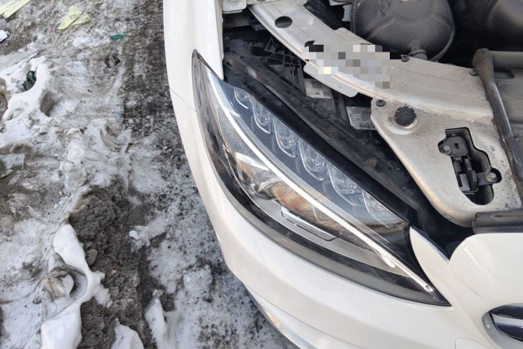 Used Mercedes-Benz C-Class 2016 C 180 L Sport Edition Right Front Headlight