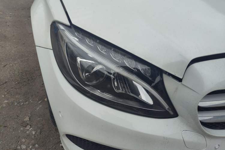 Used Mercedes-Benz C-Class 2016 C 180 L Sport Edition Right Front Headlight