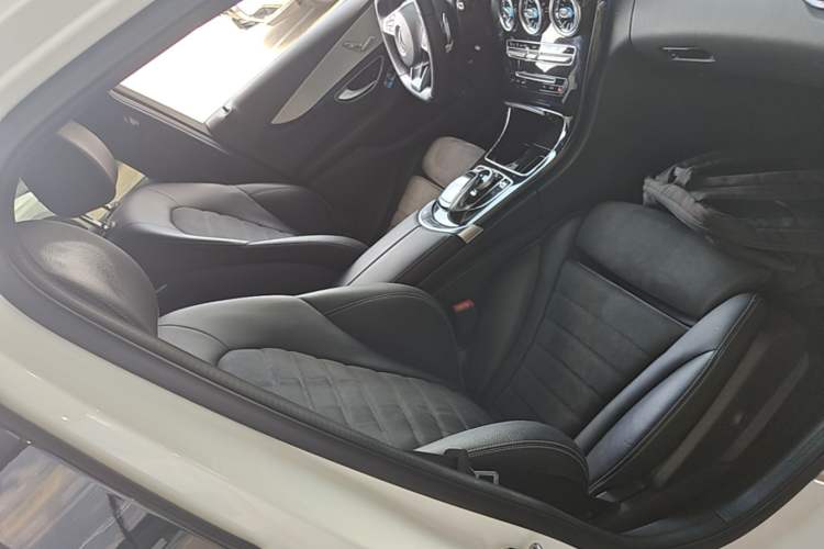 Used Mercedes-Benz C-Class 2016 C 200 Sport Edition Right Front Seat