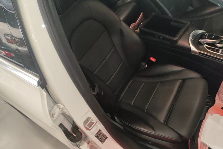 Used Mercedes-Benz C-Class 2016 C 180 Estate Right Front Seat