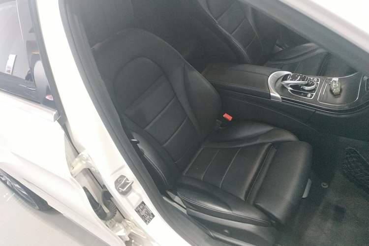 Used Mercedes-Benz C-Class 2016 C 200 L Sport Edition Right Front Seat