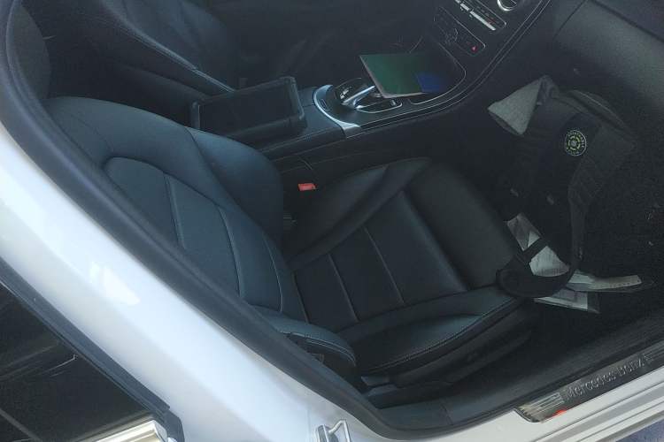 Used Mercedes-Benz C-Class 2016 C 180 Estate Right Front Seat