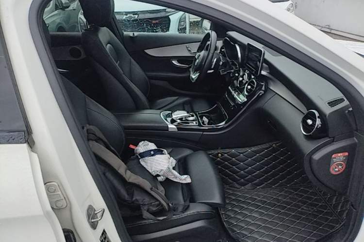 Used Mercedes-Benz C-Class 2016 C 200 Sport Edition Right Front Seat