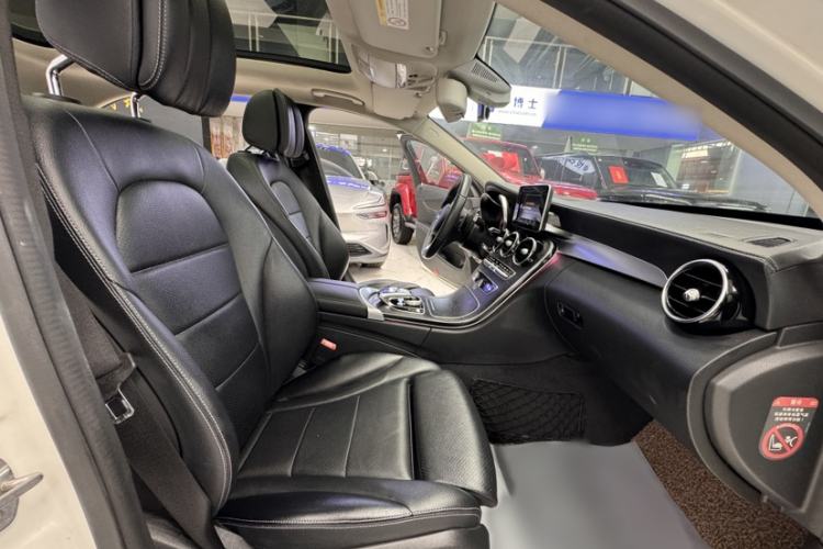 Used Mercedes-Benz C-Class 2016 C 200 L Sport Edition Right Front Seat