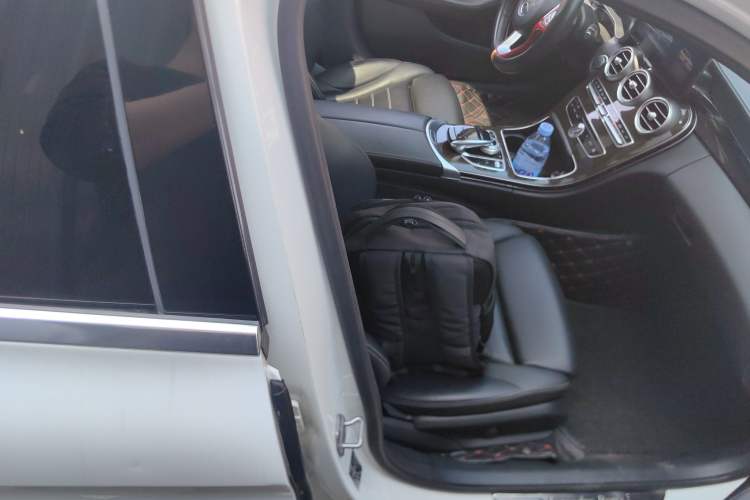 Used Mercedes-Benz C-Class 2016 C 200 L Right Front Seat